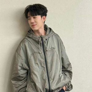 日本熟妇黑森林毛茸茸
